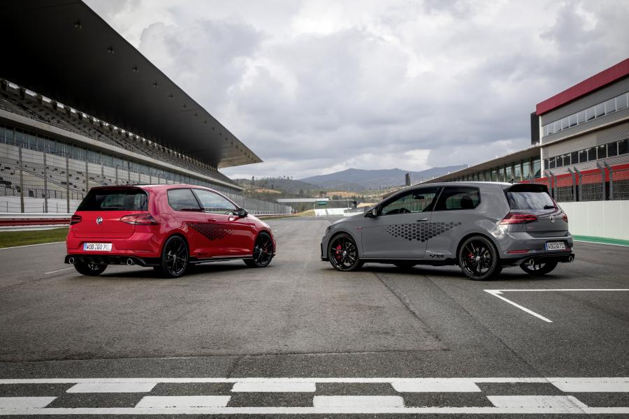  Volkswagen Golf GTI TCR 3-Door (Typ 5G) 2019 года  (WW) (фото 46 из 107)